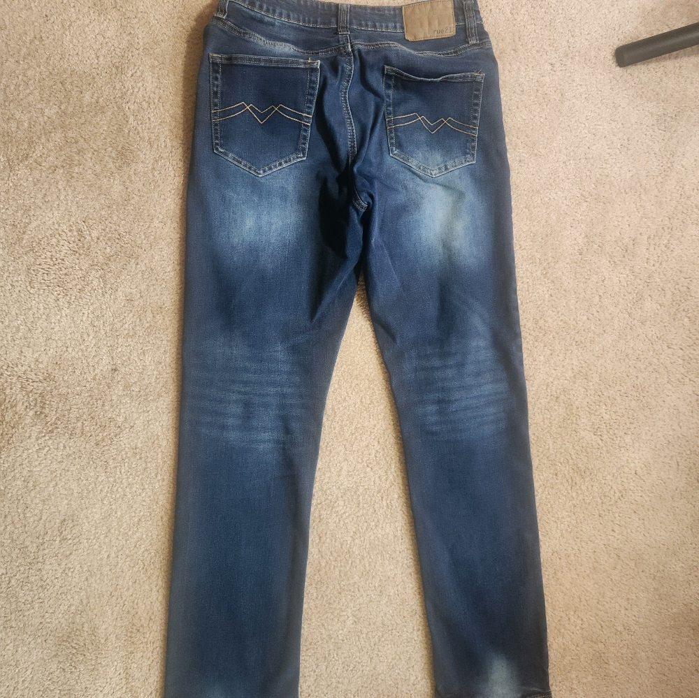 A pair of mens Rue 21 Jeans size 32x34